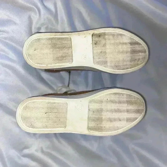 Universal Thread | Tilly Faux Sherpa Lined High Top Sneakers - Taupe Size 10 - Picture 5 of 7